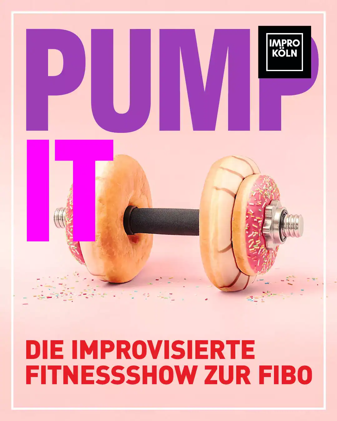 Lustige Stand-up Comedy mit Nele Mathew bei ImproKoeln in einer Kneipen-Atmosphäre.